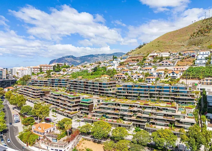 דירה Savoy Monumentalis Your In Madeira Island פונשל